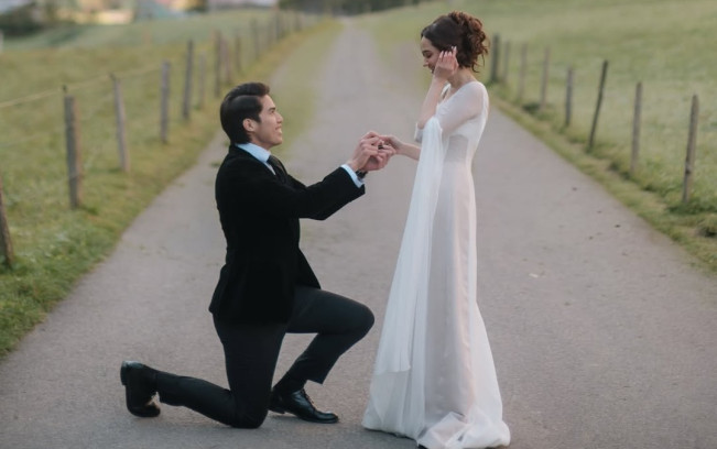 5 Potret Romantis El Rumi Lamar Syifa Hadji di Lauterbrunnen, Swiss